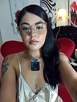 ValeNiitaLuv online show from 01-10-26, 08:21