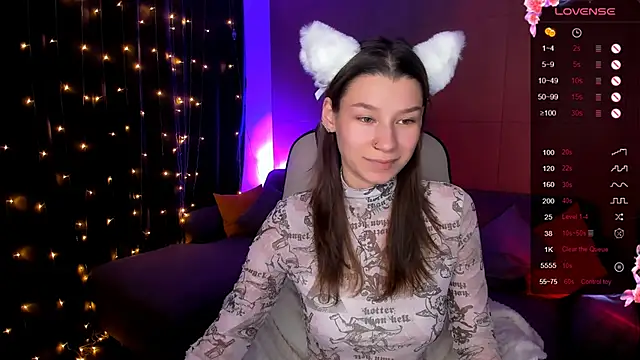 LinaBlossom  online show from 11-12-25, 08:26