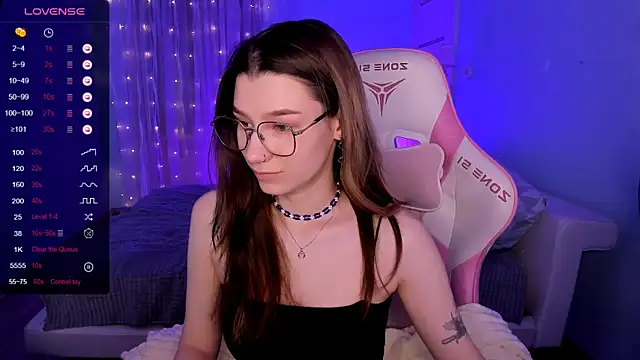 LinaBlossom  online show from 02-17-26, 08:11