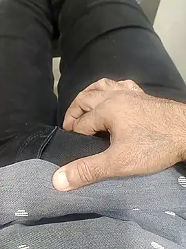 Snapshot of Shergillvicky69 chatting on 09-29-25, 10:20 Shergillvicky69 online show from 09-29-25, 10:20