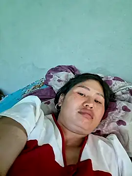 Snapshot of diamond-- chatting on 06-19-26, 03:44 diamond-- online show from 06-19-26, 03:44