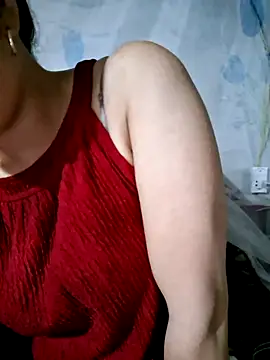 Snapshot of diamond-- chatting on 06-26-26, 12:15 diamond-- online show from 06-26-26, 12:15