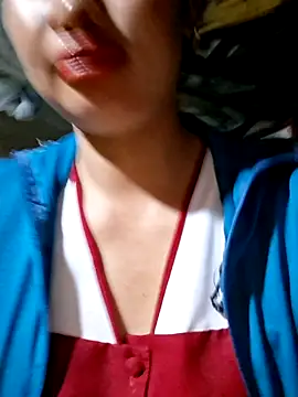 Snapshot of diamond-- chatting on 07-18-26, 01:37 diamond-- online show from 07-18-26, 01:37