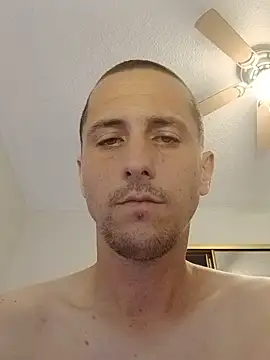 Snapshot of slickdickfreak chatting on 03-15-26, 09:37 slickdickfreak online show from 03-15-26, 09:37