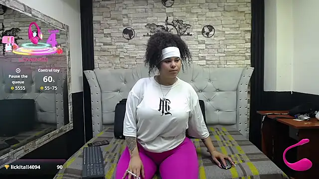 Snapshot of katalella_22hot chatting on 10-31-25, 04:02 katalella 22hot online show from 10-31-25, 04:02