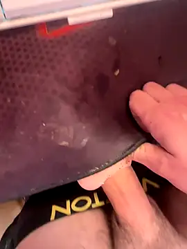 Snapshot of AnonymousSexking chatting on 10-25-25, 11:40 AnonymousSexking online show from 10-25-25, 11:40