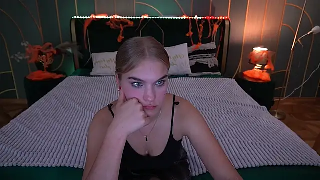 AlinaLiii online show from 11-03-25, 02:40