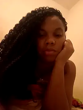 PrettahSantos online show from 12-22-25, 07:11