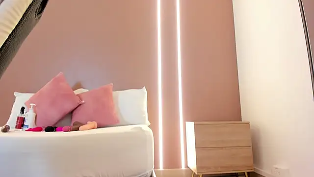 zoee zi online show from 02-26-26, 06:51