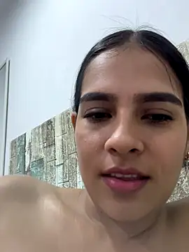 Snapshot of Valery_lux16 chatting on 09-27-25, 01:32 Valery lux16 online show from 09-27-25, 01:32