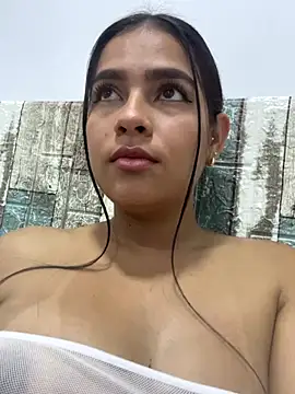 Snapshot of Valery_lux16 chatting on 10-12-25, 01:43 Valery lux16 online show from 10-12-25, 01:43