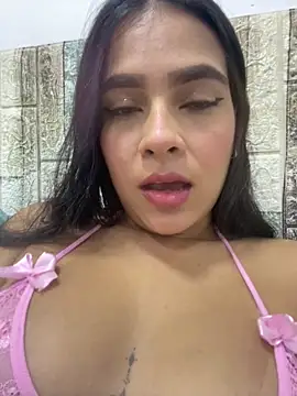 Snapshot of Valery_lux16 chatting on 01-17-26, 06:00 Valery lux16 online show from 01-17-26, 06:00