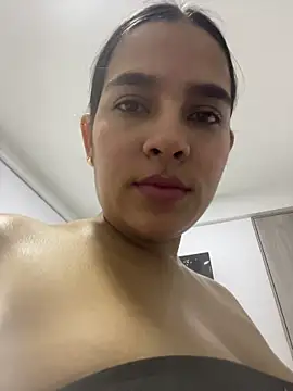 Snapshot of Valery_lux16 chatting on 02-07-26, 04:16 Valery lux16 online show from 02-07-26, 04:16