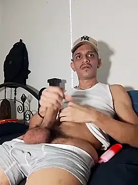 LATINO27CM online show from 05-02-26, 11:54