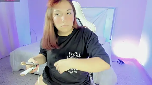 Snapshot of Isabela_saenz chatting on 10-08-25, 03:15 Isabela saenz online show from 10-08-25, 03:15