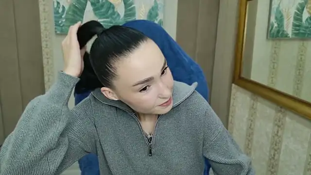 Amanda Choi online show from 10-18-25, 05:21