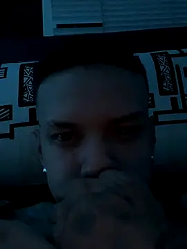 Snapshot of Johan_sb chatting on 11-03-25, 06:14 Johan sb online show from 11-03-25, 06:14