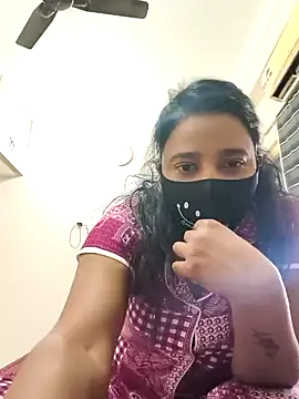 Snapshot of Charm_Queen chatting on 02-08-26, 05:55 Charm Queen online show from 02-08-26, 05:55