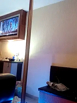 transreyna online show from 11-13-25, 11:31