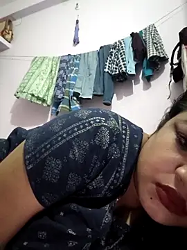 Snapshot of Deborbhavi222 chatting on 04-25-26, 04:26 Deborbhavi222 online show from 04-25-26, 04:26