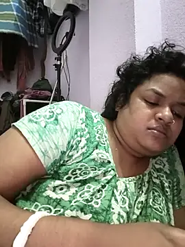 Snapshot of Deborbhavi222 chatting on 07-08-26, 10:53 Deborbhavi222 online show from 07-08-26, 10:53