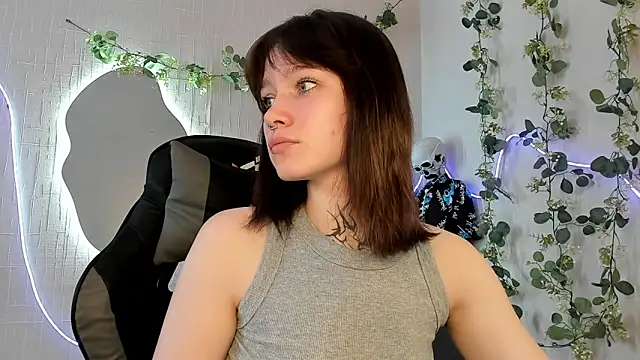 Elastikisss online show from 04-19-26, 08:57