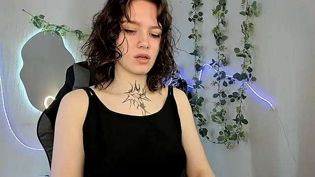 Elastikisss online show from 04-21-26, 10:21