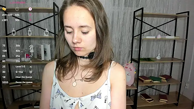 Snapshot of Crysta1Eva_ chatting on 06-18-26, 07:18 Crysta1Eva online show from 06-18-26, 07:18