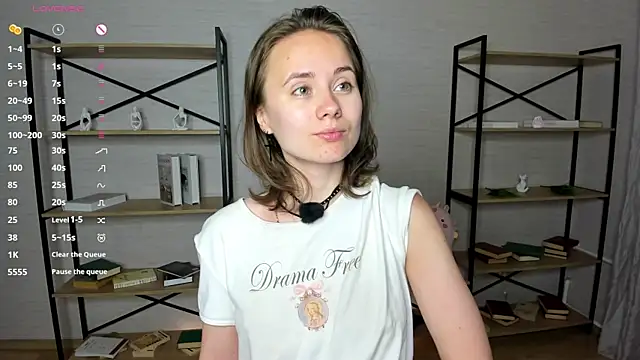 Snapshot of Crysta1Eva_ chatting on 07-04-26, 07:31 Crysta1Eva online show from 07-04-26, 07:31