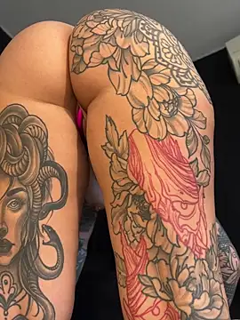 charlotteemerson123 online show from 12-20-25, 04:14