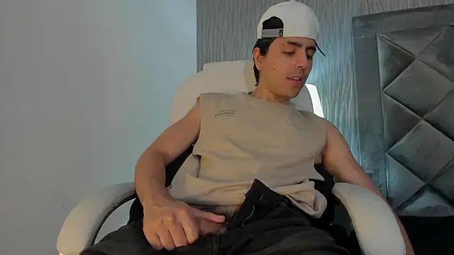 dylan cross  online show from 11-13-25, 11:31