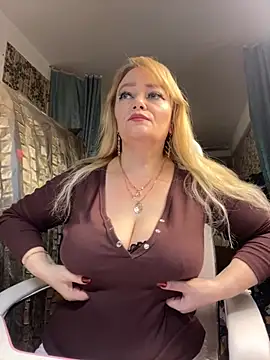 Sweet-blonde online show from 12-03-25, 05:00