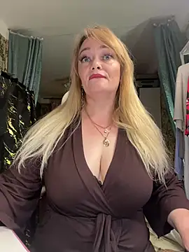 Snapshot of Sweet-blonde chatting on 07-14-26, 10:59 Sweet-blonde online show from 07-14-26, 10:59