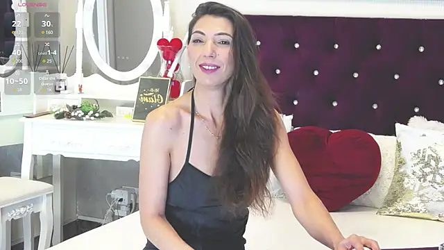 Snapshot of Rossaliaa chatting on 06-14-26, 05:20 Rossaliaa online show from 06-14-26, 05:20