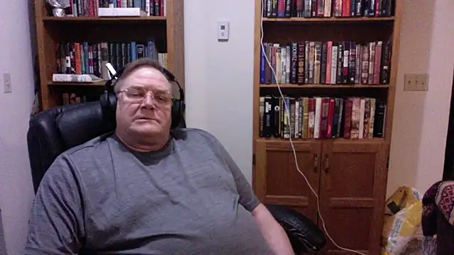 Vinyl22xh online show from 06-27-26, 02:05