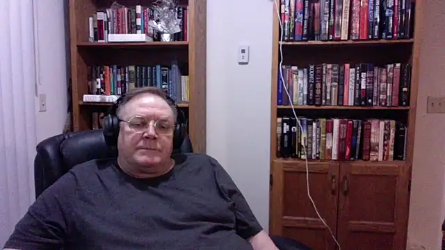 Vinyl22xh online show from 07-07-26, 03:42