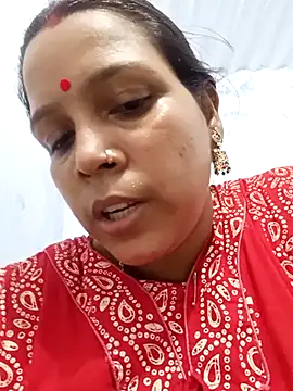 Snapshot of reya743 chatting on 10-13-25, 09:20 reya743 online show from 10-13-25, 09:20