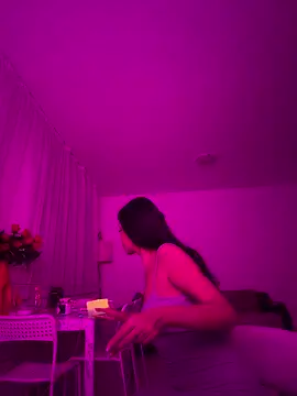 Snapshot of AylinHazellx chatting on 10-22-25, 07:13 AylinHazellx online show from 10-22-25, 07:13