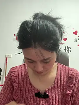 Snapshot of aoyo66 chatting on 05-01-26, 12:43 aoyo66 online show from 05-01-26, 12:43
