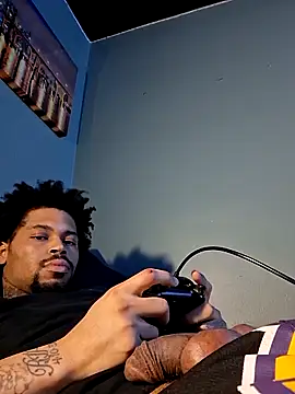 Snapshot of Painstickwes chatting on 02-05-26, 02:05 Painstickwes online show from 02-05-26, 02:05