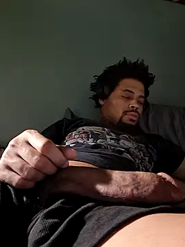 Snapshot of Painstickwes chatting on 02-25-26, 07:29 Painstickwes online show from 02-25-26, 07:29