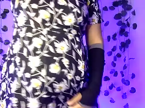 Aaliya02 online show from 12-16-25, 08:52