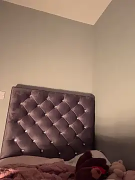 OliviaAshhh online show from 11-07-25, 05:24