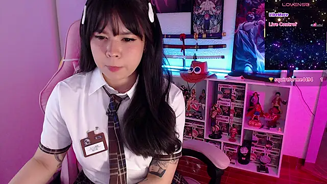 Snapshot of AnnieHikari chatting on 10-24-25, 08:38 AnnieHikari online show from 10-24-25, 08:38
