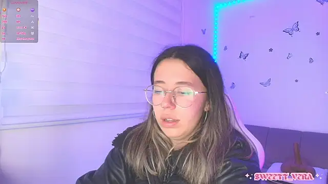Snapshot of sweettvera chatting on 06-24-26, 04:11 sweettvera online show from 06-24-26, 04:11