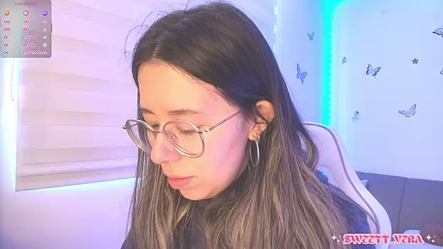 Snapshot of sweettvera chatting on 07-14-26, 01:06 sweettvera online show from 07-14-26, 01:06