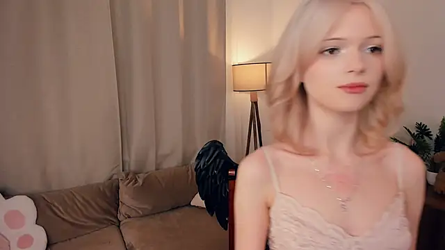 LaureMestler online show from 02-19-26, 09:16