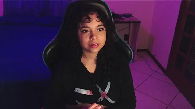 sweetamy326 online show from 05-12-26, 10:29