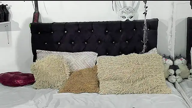 Snapshot of ValeryTatto chatting on 05-11-26, 12:33 ValeryTatto online show from 05-11-26, 12:33