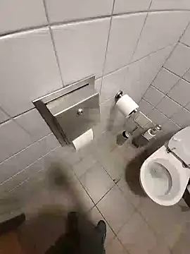 Snapshot of Marijkaa chatting on 10-23-25, 12:26 Marijkaa online show from 10-23-25, 12:26